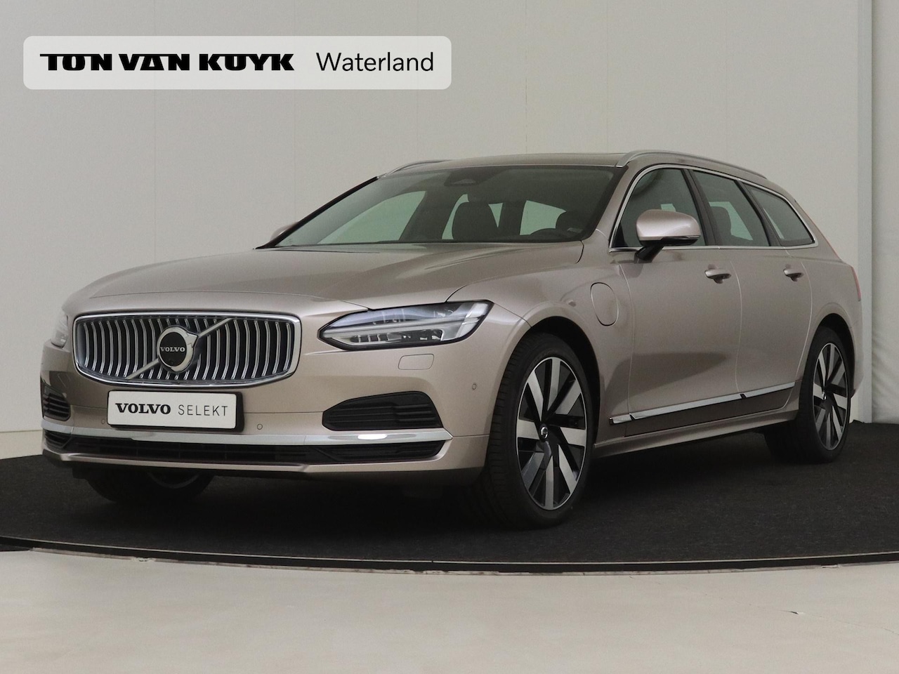 Volvo V90 - 2.0 T6 Recharge AWD Ultimate Bright Automaat / Panoramadak / Bower&Wilkens / 360* camera / - AutoWereld.nl