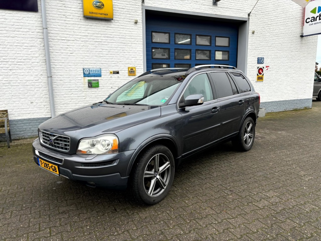 Volvo XC90 - 4.4 V8 Momentum 4.4 V8 MOMENTUM - AutoWereld.nl