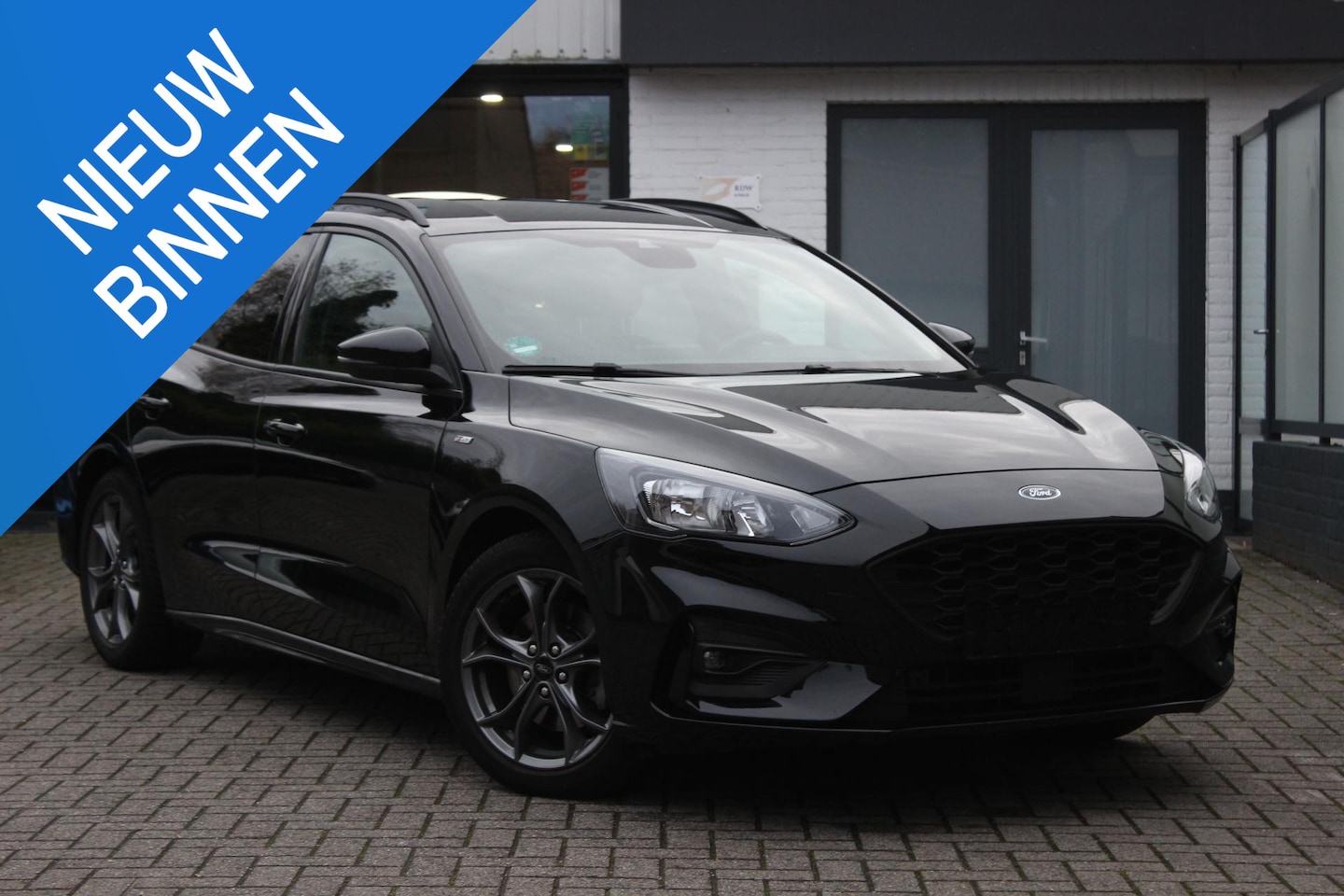 Ford Focus Wagon - 1.0 EcoBoost ST Line Business 1.0 EcoBoost ST Line Business - AutoWereld.nl