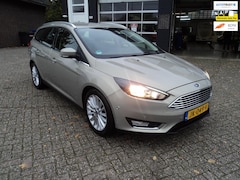 Ford Focus Wagon - 1.0 Titanium Cruise Control Navigatie