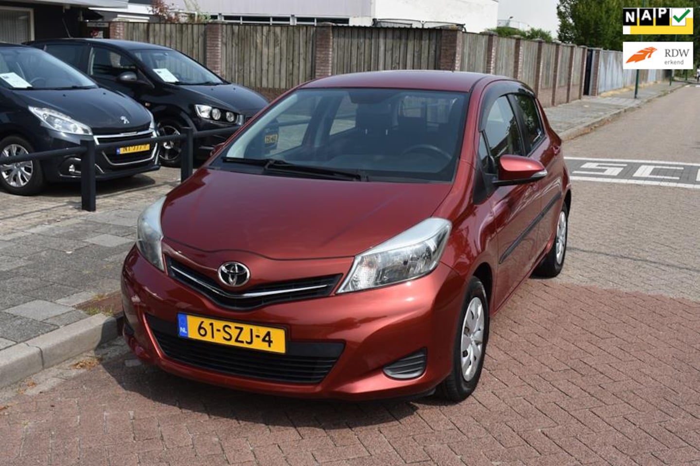 Toyota Yaris - 1.0 VVT-i Aspiration 1.0 VVT-i Aspiration - AutoWereld.nl