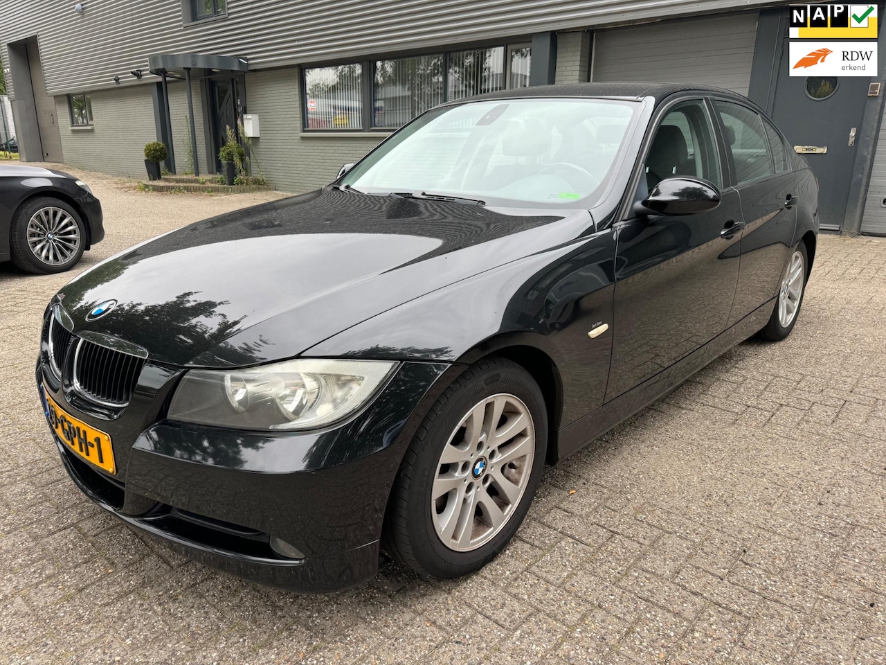 BMW 3-serie - 318i Executive 318i Executive - AutoWereld.nl