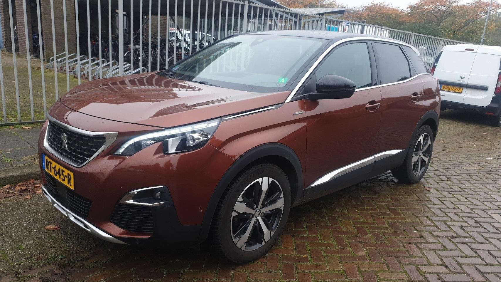 Peugeot 3008 - 1.2 PureTech GT Line | Navigatie | DAB | LED | Camera | Climate Control |Apple Carplay/And - AutoWereld.nl