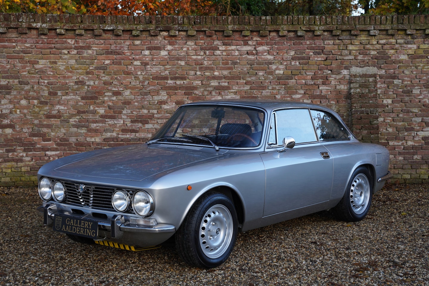 Alfa Romeo 2000 - GTV Bertone "Fully/TOP restored" A "full bare metall" restoration, In terms of quality - t - AutoWereld.nl