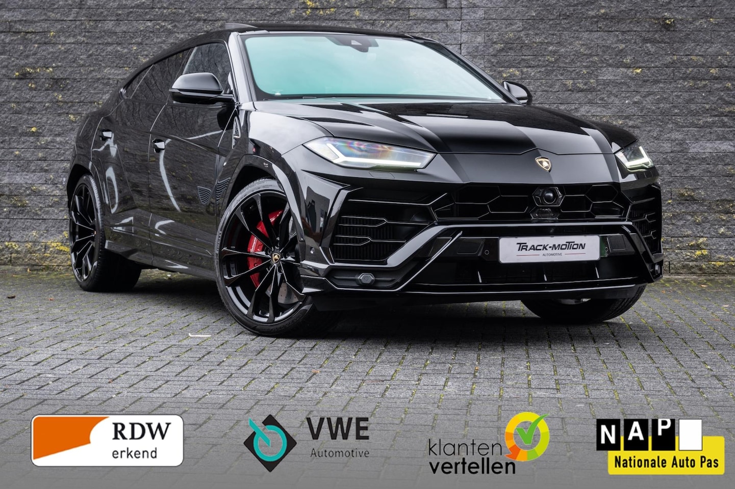 Lamborghini Urus - 4.0 V8 FABRIEKSGARANTIE Black & Black FULL Options - AutoWereld.nl