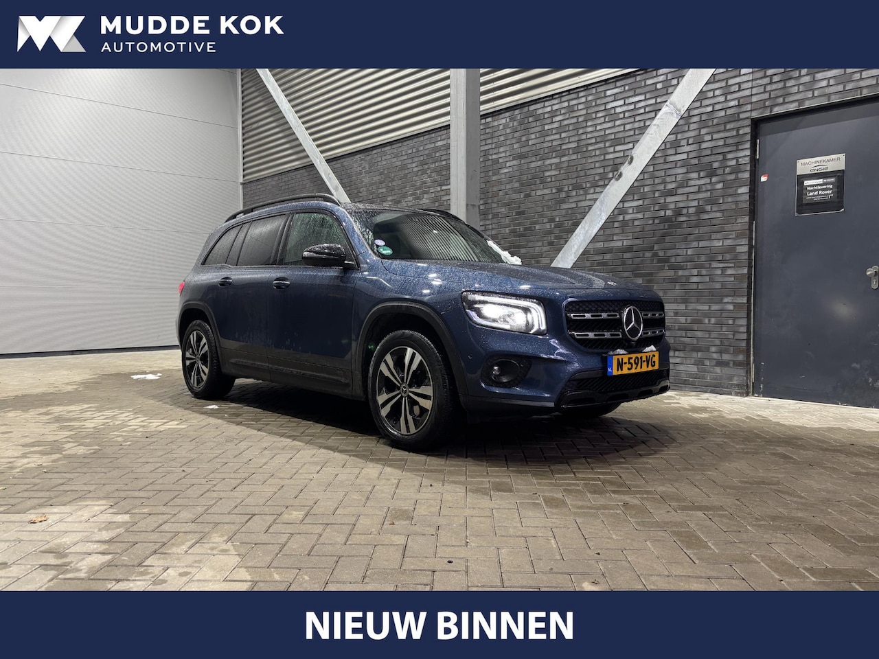 Mercedes-Benz GLB - 200 Premium Plus | Panoramadak | ACC | 360° Camera | Leder | Getint Glas | 18 Inch - AutoWereld.nl