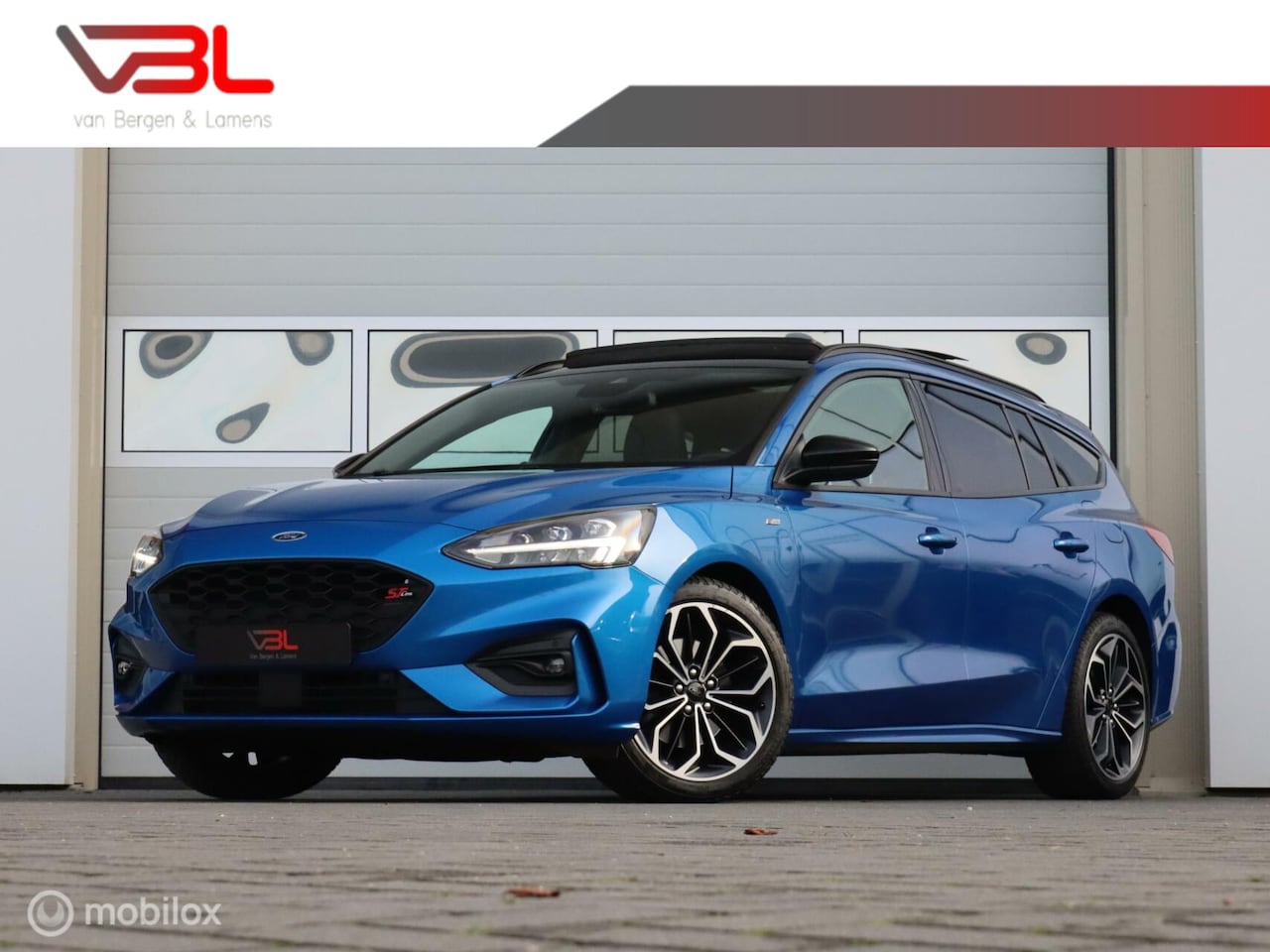 Ford Focus - 1.5 EcoBoost 182PK ST Line Business | Panoramadak - AutoWereld.nl