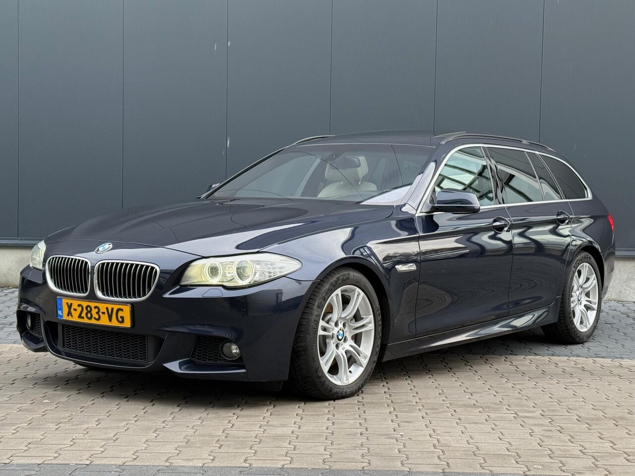 BMW 5-serie Touring - 528i High Executive 528i High Executive - AutoWereld.nl