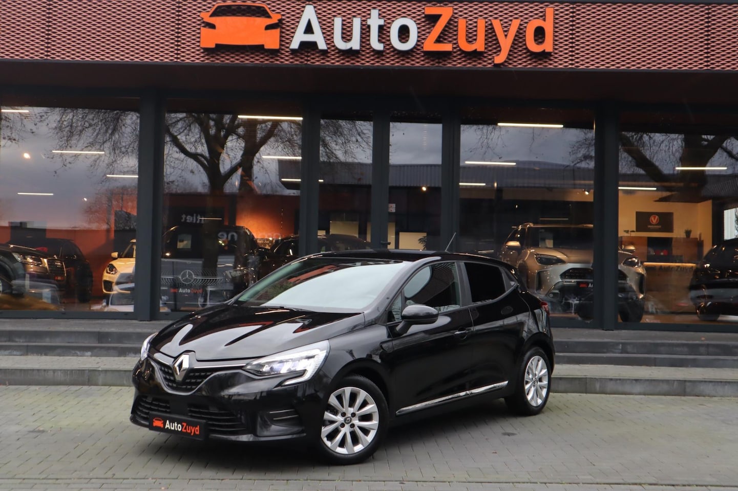 Renault Clio - 1.0 TCe Intens / Cruise / DAB / LED / Navi / Stoel-Verwarming - AutoWereld.nl