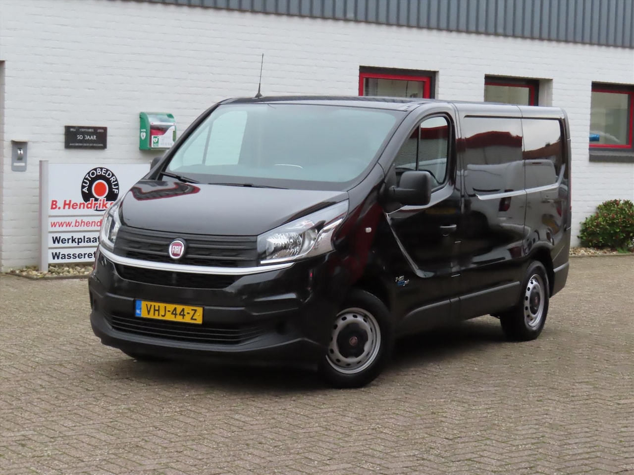 Fiat Talento - GB 2.0 MJ EcoJet 146pk L1H1 SX/ Trekhaak/ Navigatie/ DAB/ 3 Zitplaatsen/ Cruise control/ W - AutoWereld.nl