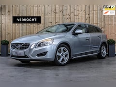 Volvo V60 - 2.0T Momentum *Adaptieve Cruise Control*Trekhaak