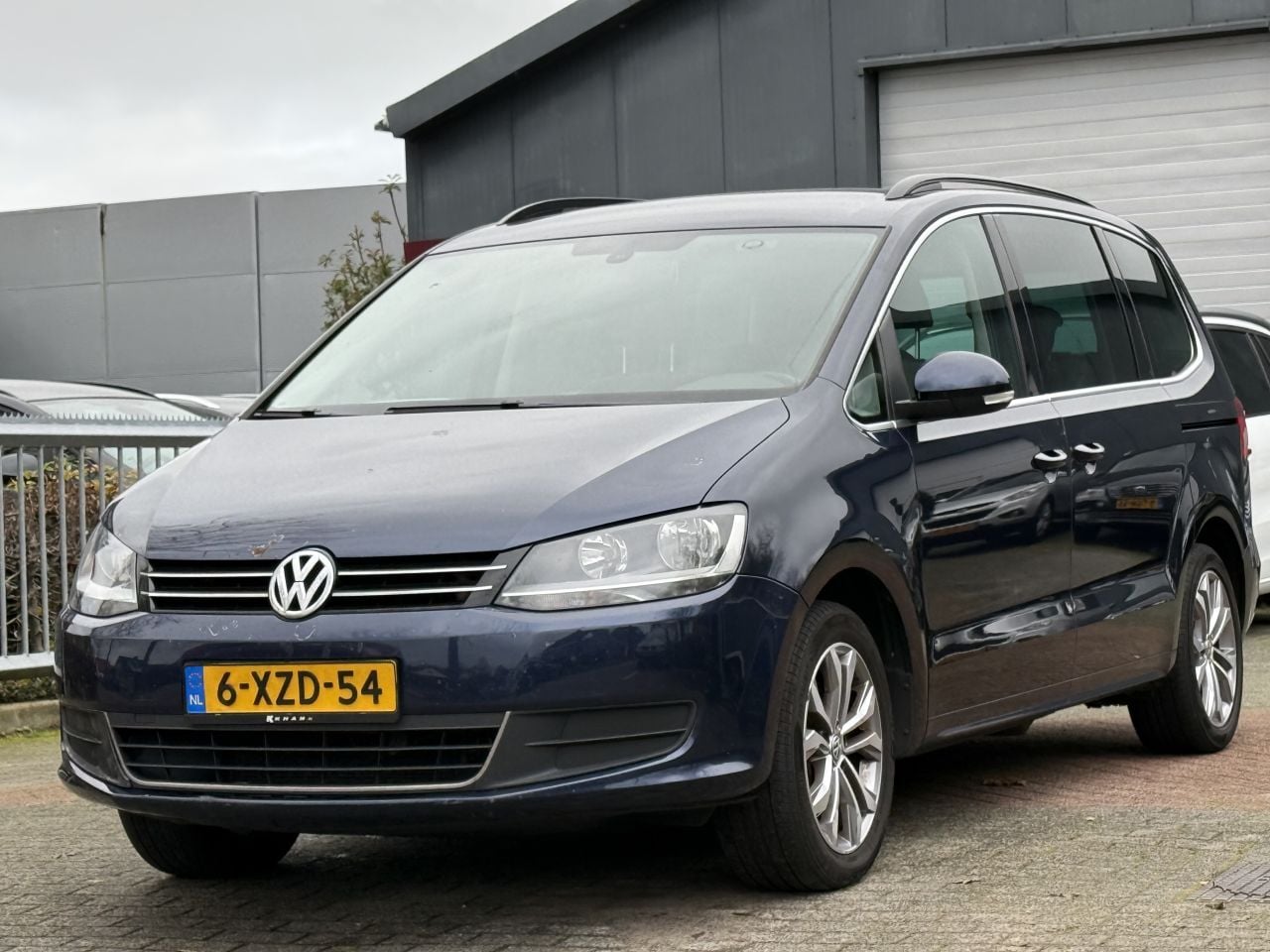 Volkswagen Sharan - 2.0 TDI 7-PERS 140 PK AUTOMAAT - AutoWereld.nl