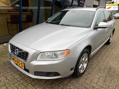 Volvo V70 - 2.5FT Momentum 230PK H.LEER / ECC / PDC / XENON