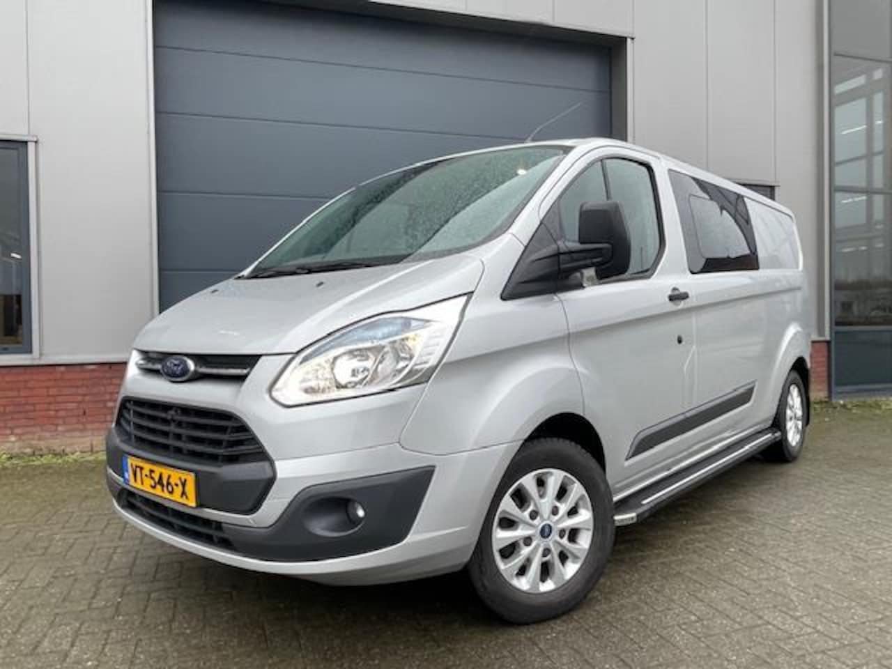 Ford Transit Custom - 310 2.2 TDCI L2H1 Trend DC dubbel cabine Lange uitvoering - AutoWereld.nl