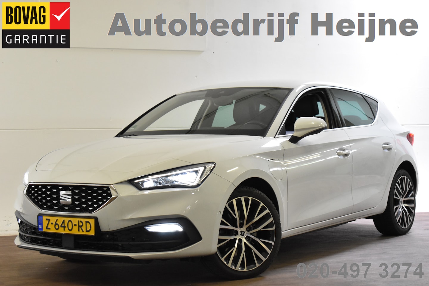 Seat Leon - 204PK DSG eHybrid PHEV XCELLENCE CAMERA/NAVI/CARPLAY - AutoWereld.nl