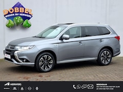 Mitsubishi Outlander - 2.0 PHEV instyle+ Automaat / Schuif-Kanteldak / Dealer Onderhouden / 1500kg Trekgewicht /