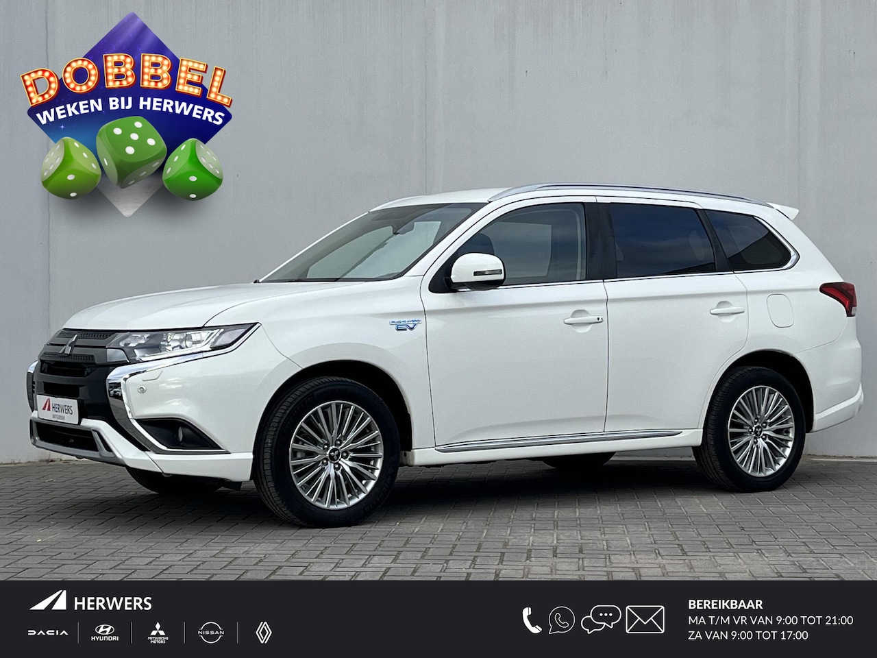 Mitsubishi Outlander - 2.4 PHEV Automaat Intense / Plug-in / Keyless / Apple carplay & Android auto / Climate con - AutoWereld.nl