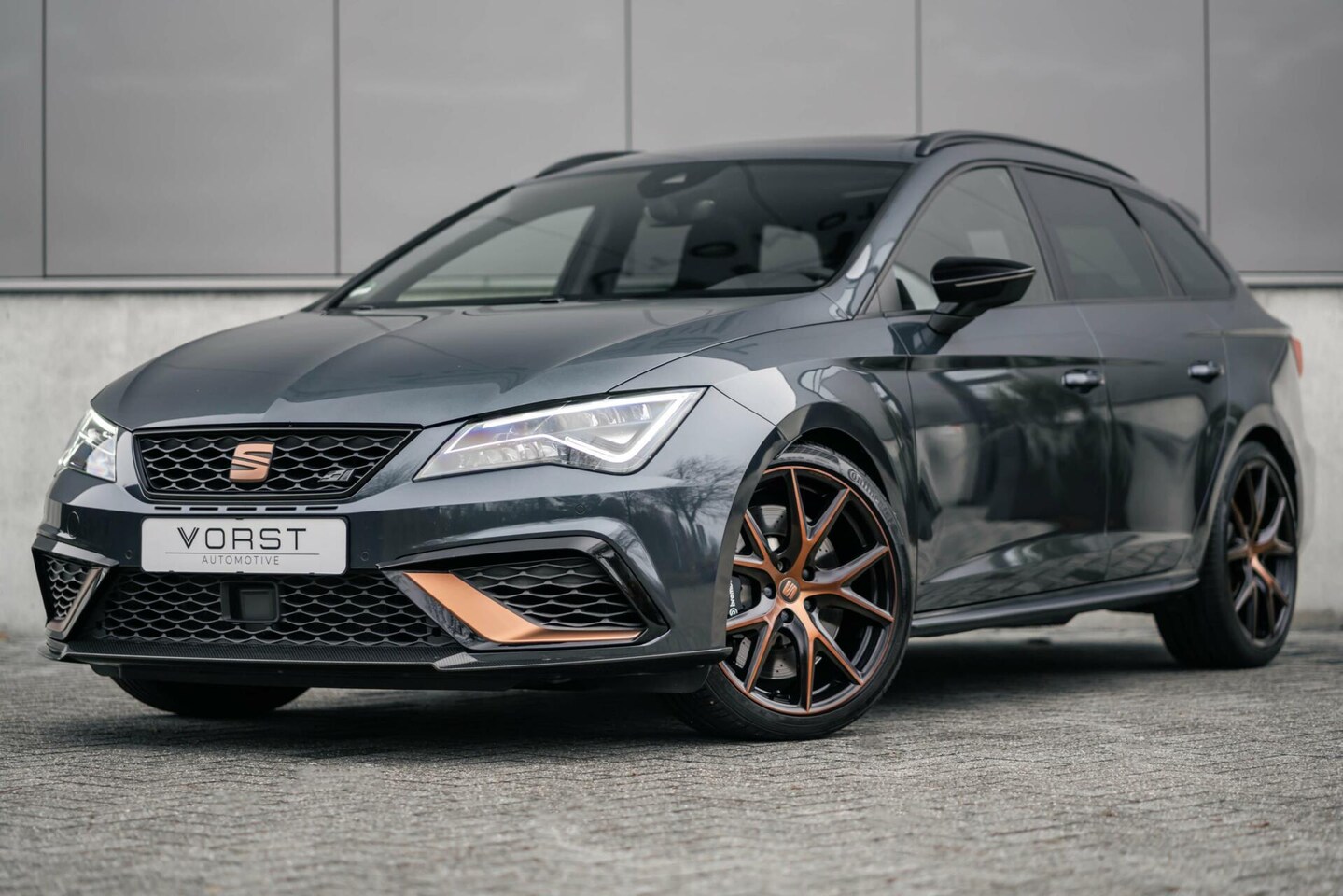 Seat Leon ST - CUPRA R - AutoWereld.nl