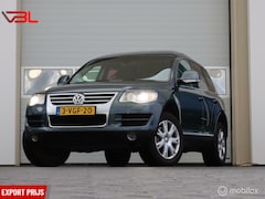 Volkswagen Touareg - 3.0 V6 TDI Leer Navigatie Xenon PDC