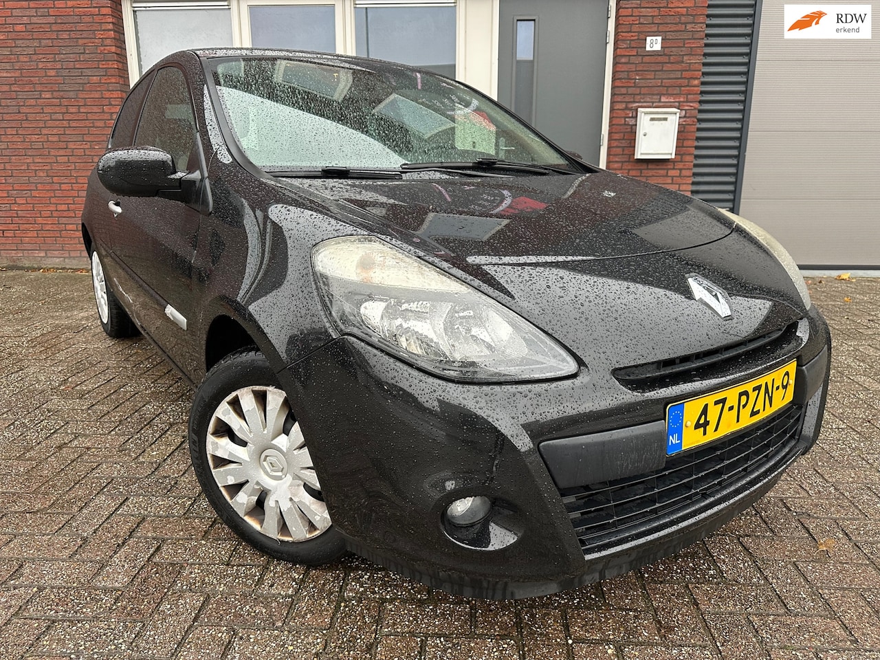 Renault Clio - 1.5 dCi Parisienne / Airco / 5DRS / Cruise / NAP - AutoWereld.nl