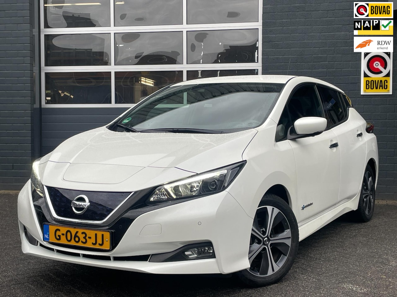 Nissan LEAF - N-Connecta 40 kWh €12.950 NA SUBSIDIE Navi, Camera - AutoWereld.nl