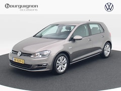 Volkswagen Golf - 1.0 TSi 115 Pk DSG Comfortline | Cruise Controle | 16 Inch | Parkeersensoren V+A | Trekhaa