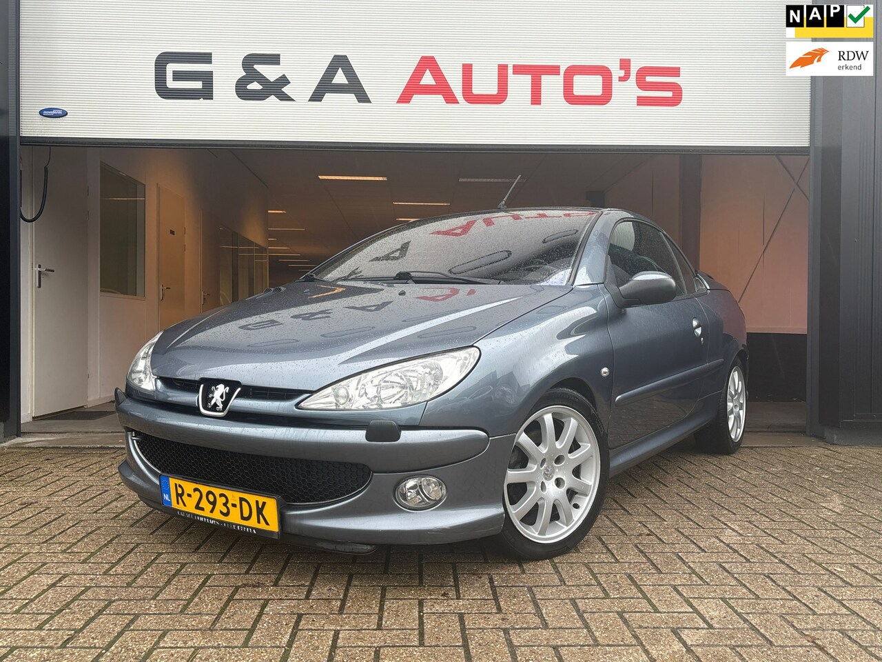 Peugeot 206 CC - 1.6-16V AIRCO / STOELVERW / CAMERA / LMV / LEDER - AutoWereld.nl