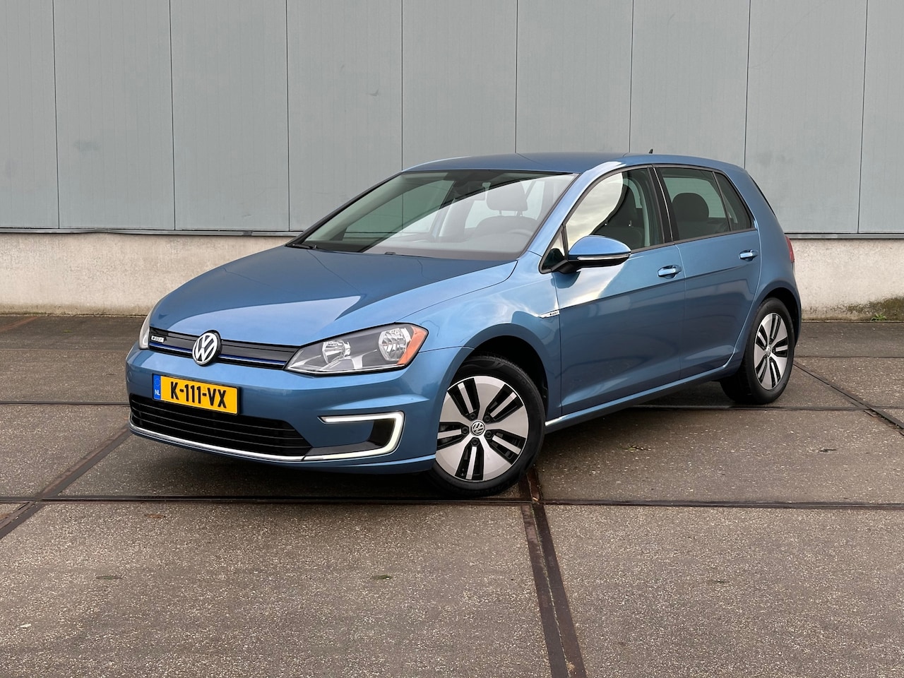 Volkswagen e-Golf - Carplay, Stoelverwarming, nieuwe apk! - AutoWereld.nl