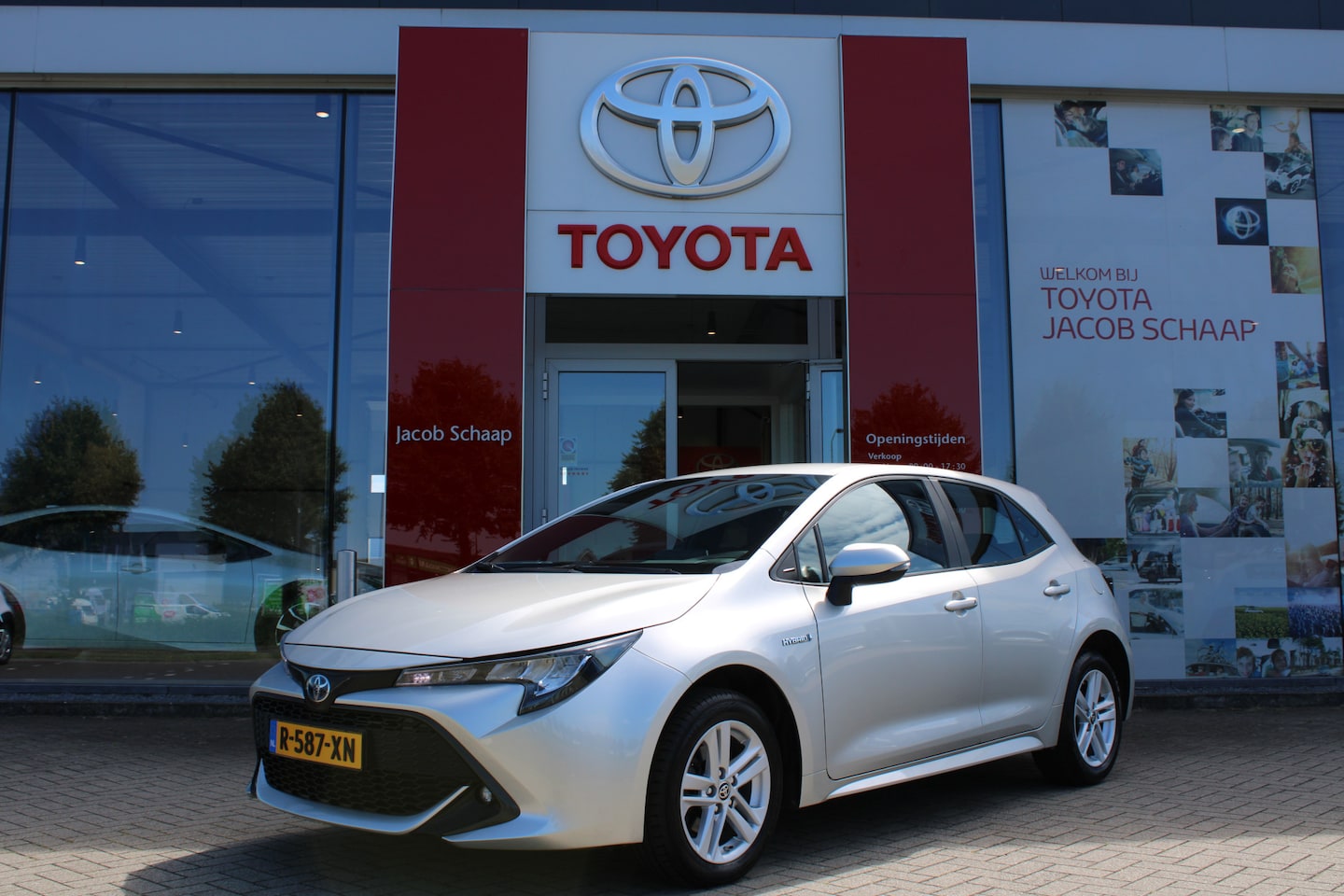 Toyota Corolla - 1.8 Hybrid Active Plus Limited Automaat 122pk | Stuurwielverwarming | Apple Carplay/Androi - AutoWereld.nl