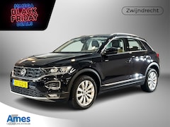 Volkswagen T-Roc - 1.5 150pk TSI Sport / Dodehoeksensor / Parkeersensoren voor & achter / Adaptive cruise con