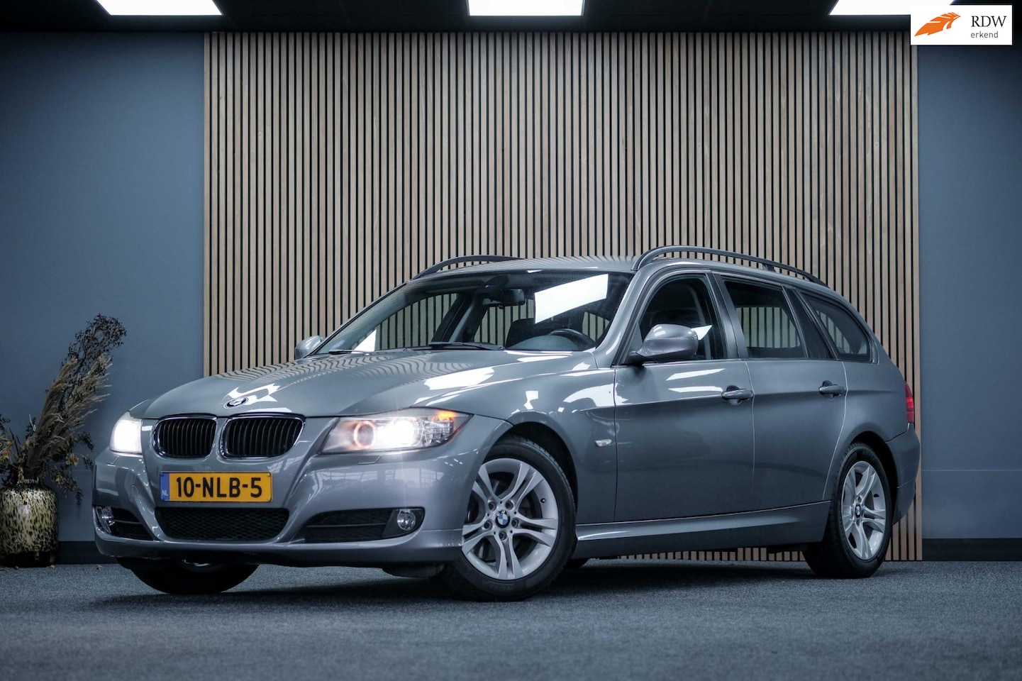 BMW 3-serie Touring - 318i Business Line | Automaat - AutoWereld.nl