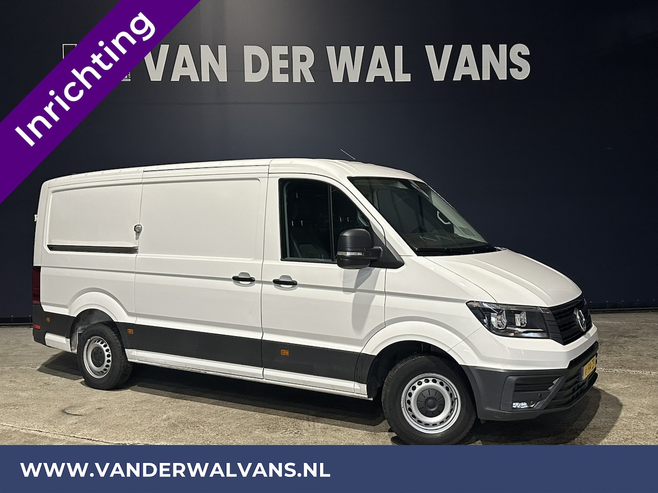 Volkswagen Crafter - 2.0 TDI 141pk L3H2 L2H1 inrichting Euro6 Airco | 3000kg Trekhaak | Camera | Apple Carplay - AutoWereld.nl