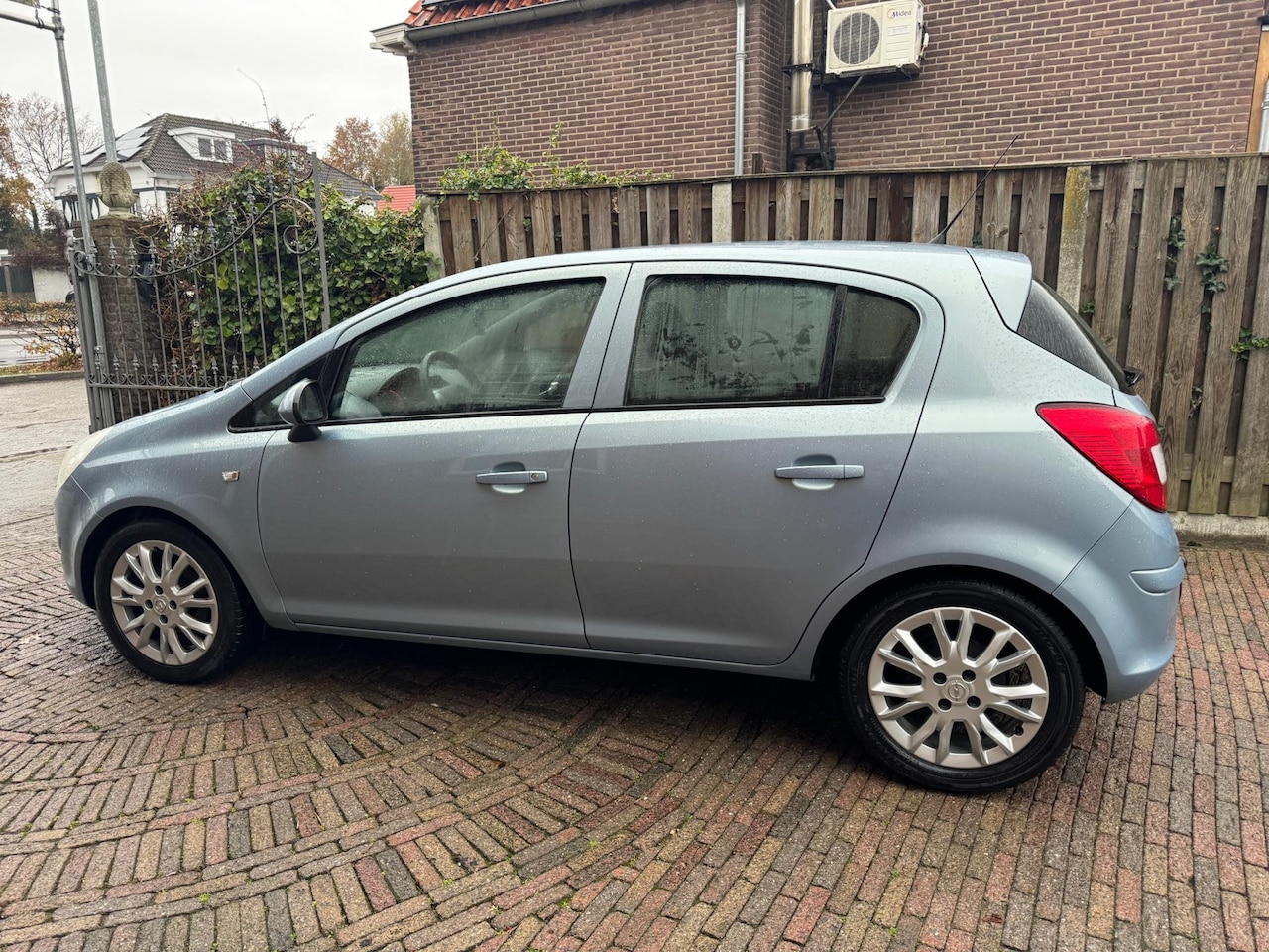 Opel Corsa - 1.4-16V Enjoy 1.4-16V Enjoy - AutoWereld.nl