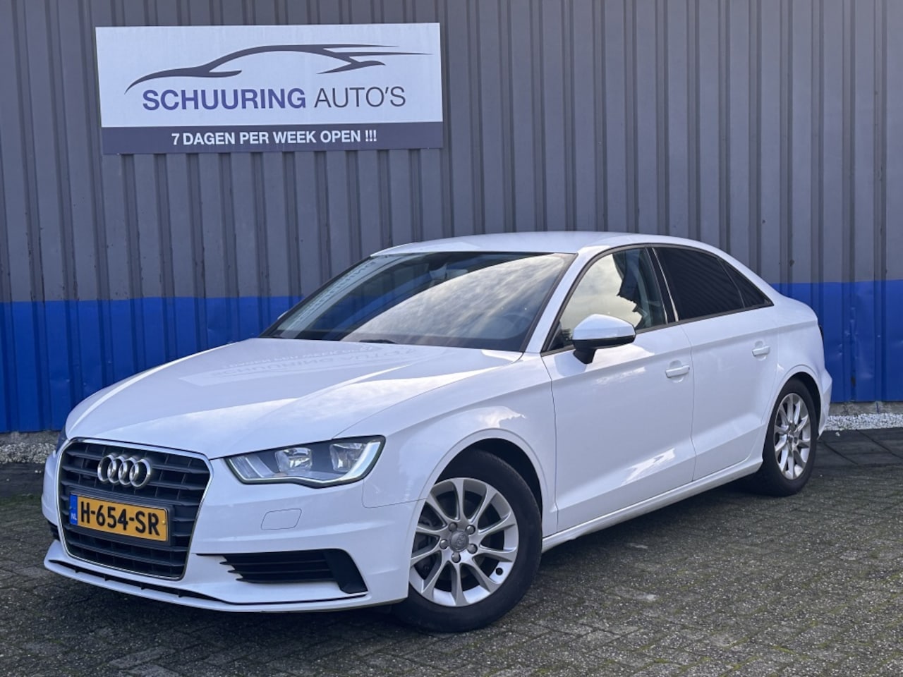 Audi A3 Limousine - 1.4 TFSI Ambition Navi - AutoWereld.nl