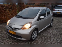 Toyota Aygo - 1.0-12V Airco Elek. Ramen 5Drs. Met werk