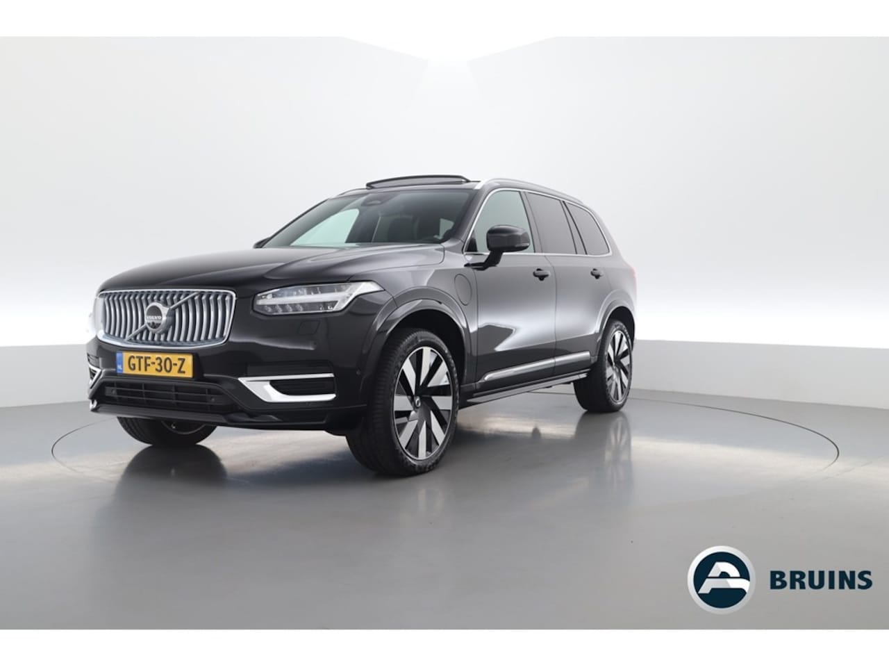 Volvo XC90 - 2.0 T8 Recharge AWD Plus Bright 2.0 455PK T8 Recharge AWD Plus Bright, Pano-dak, 360 camera H&K Audio - AutoWereld.nl