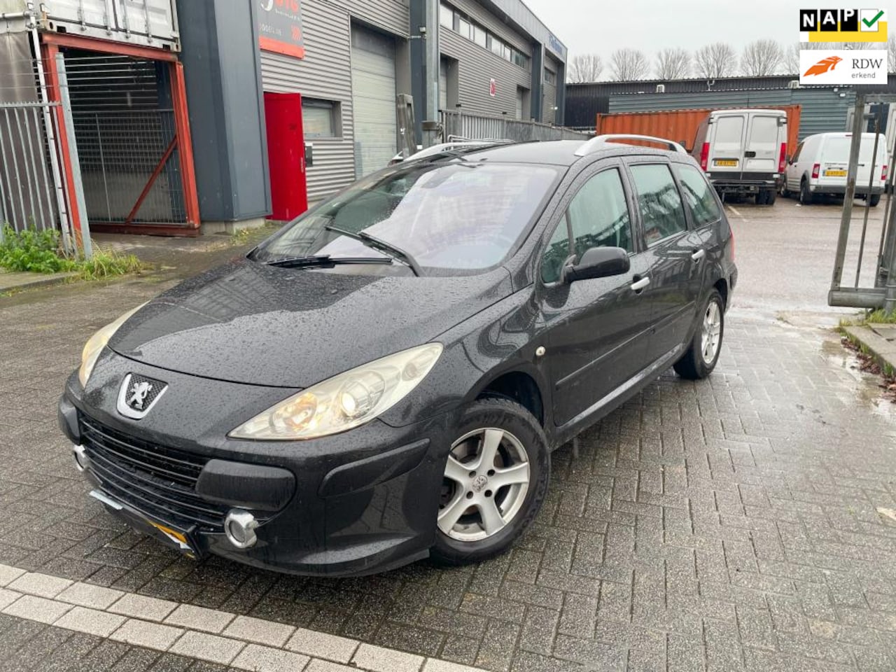 Peugeot 307 SW - 1.6-16V 7 persoons/Airco/Scherm/Panoramadak. - AutoWereld.nl