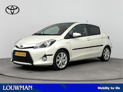 Toyota Yaris - 1.5 Full Hybrid Dynamic | Navigatie | Climate Control | Panoramadak | Half leder |