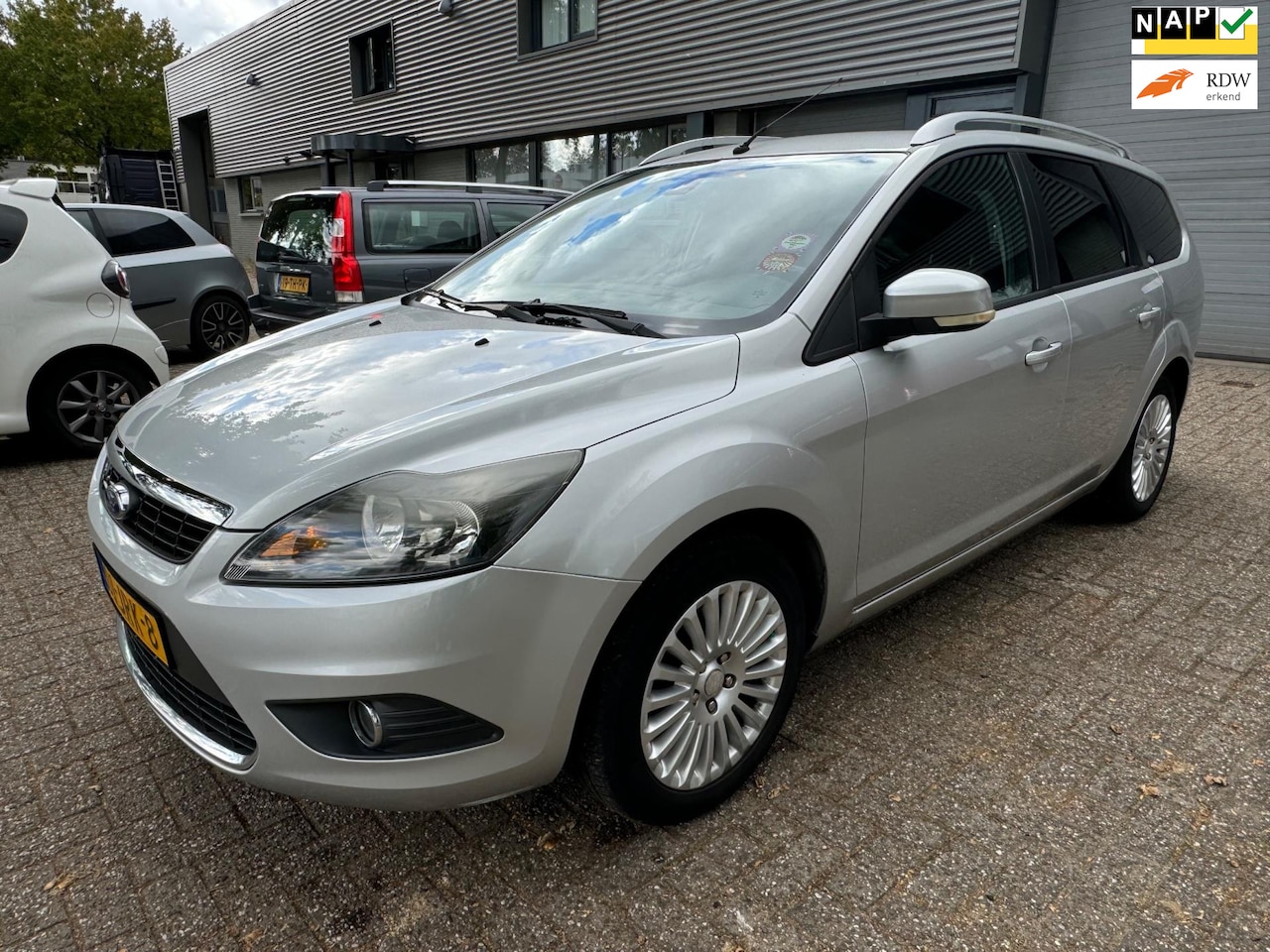 Ford Focus Wagon - 1.8 Titanium Flexi Fuel 1.8 Titanium Flexi Fuel - AutoWereld.nl