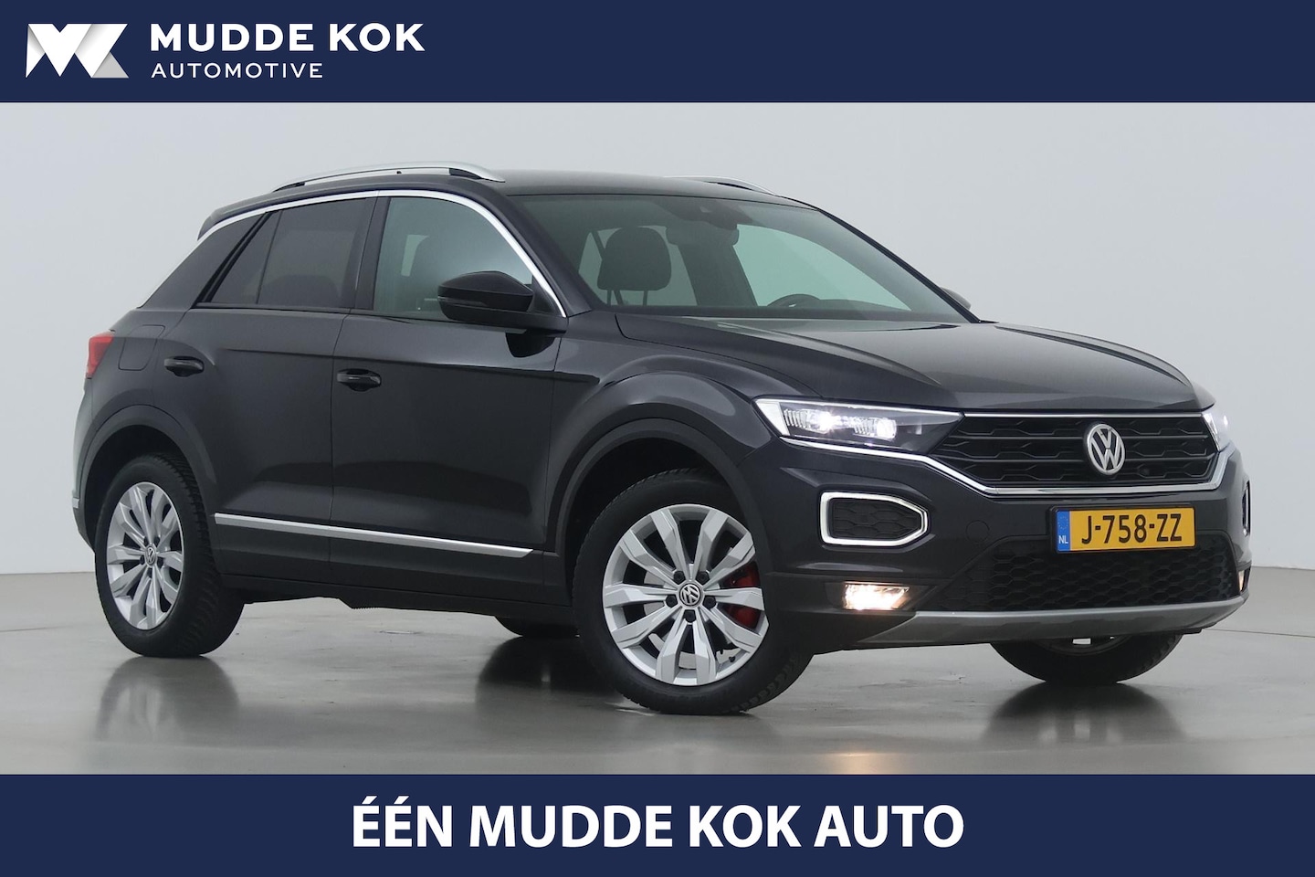 Volkswagen T-Roc - 1.5 TSI Sport Business R | Automaat | Trekhaak | ACC | Stoelverwarming | Getint Glas | 17 - AutoWereld.nl