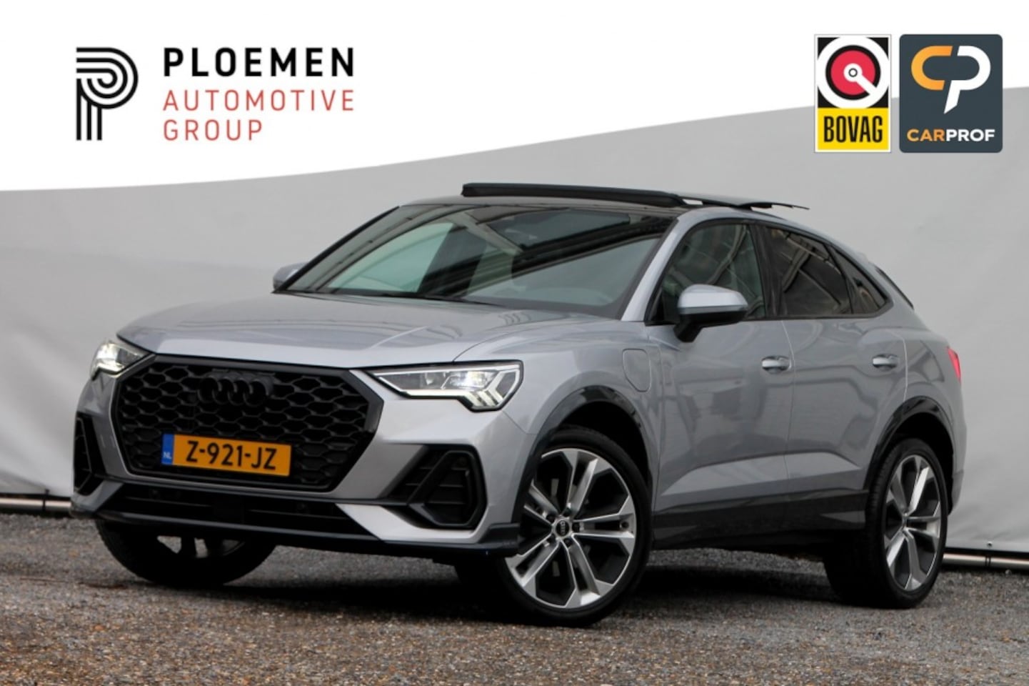 Audi Q3 Sportback - Sportback 45 TFSIe S-Line - 245 pk **Pano / Leer / Sonos - AutoWereld.nl