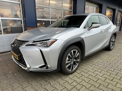 Lexus UX - 250H BUSINESS. NAVI. CAMERA. ALL.IN