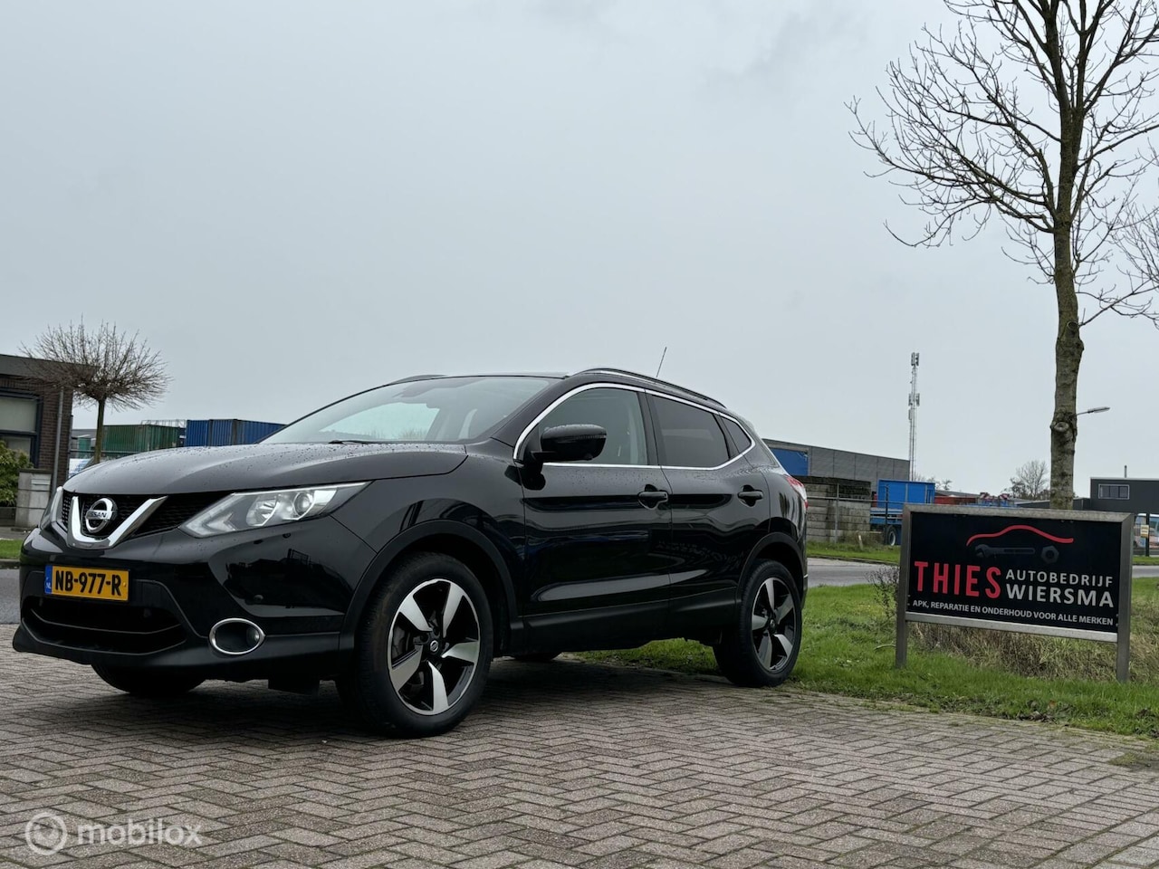 Nissan Qashqai - 1.2 N-Connecta keyles/pano/pdc/camera/ - AutoWereld.nl