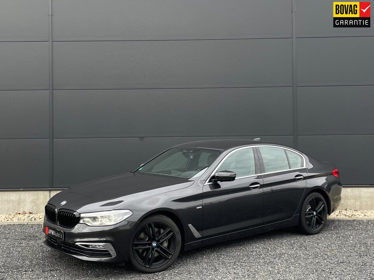 BMW 5-serie - 540i High Executive Clima | Navi | Camera - AutoWereld.nl