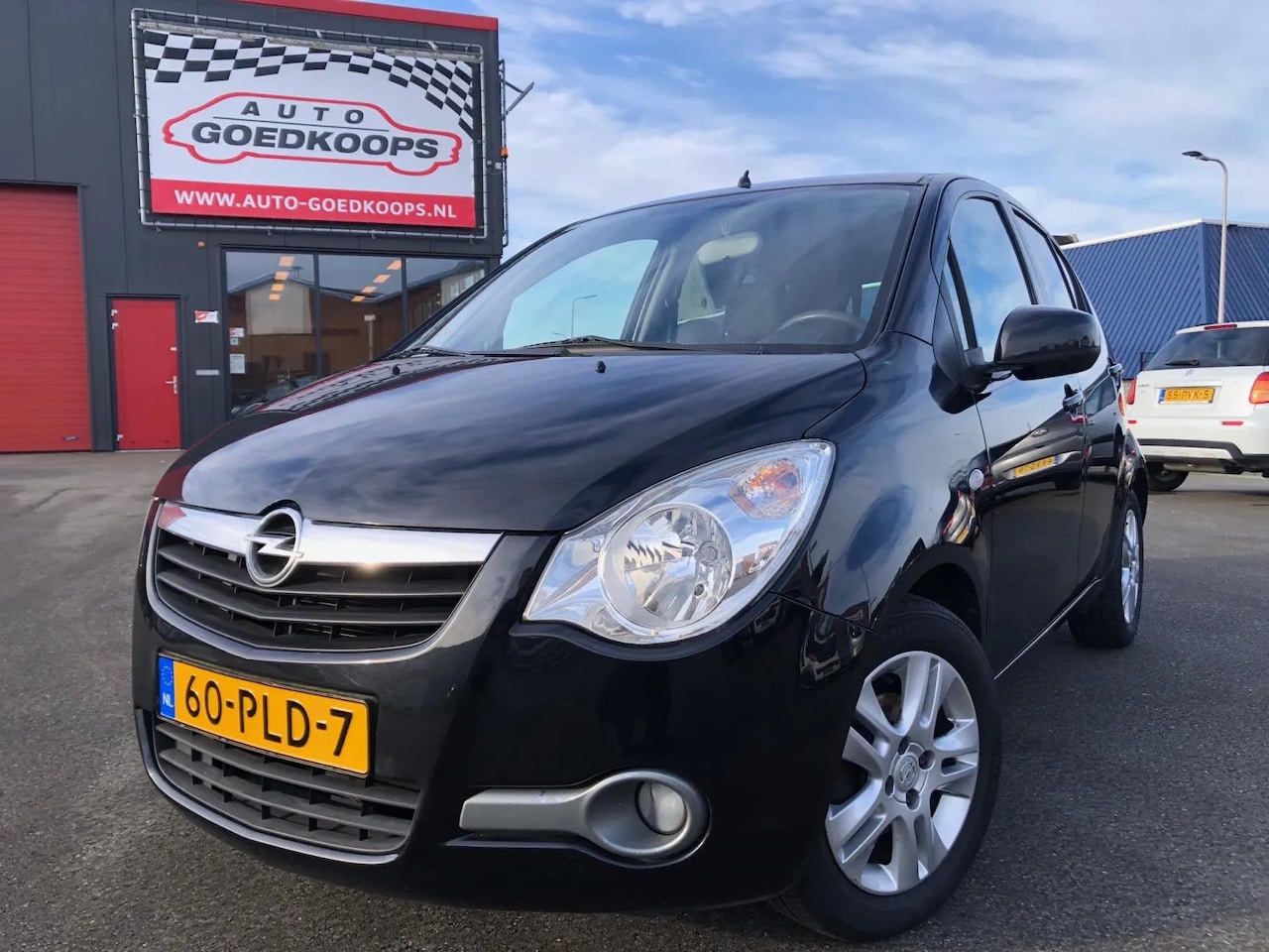 Opel Agila - 1.2 Edition 139dkm. + NAP voor 4499,- euro - AutoWereld.nl