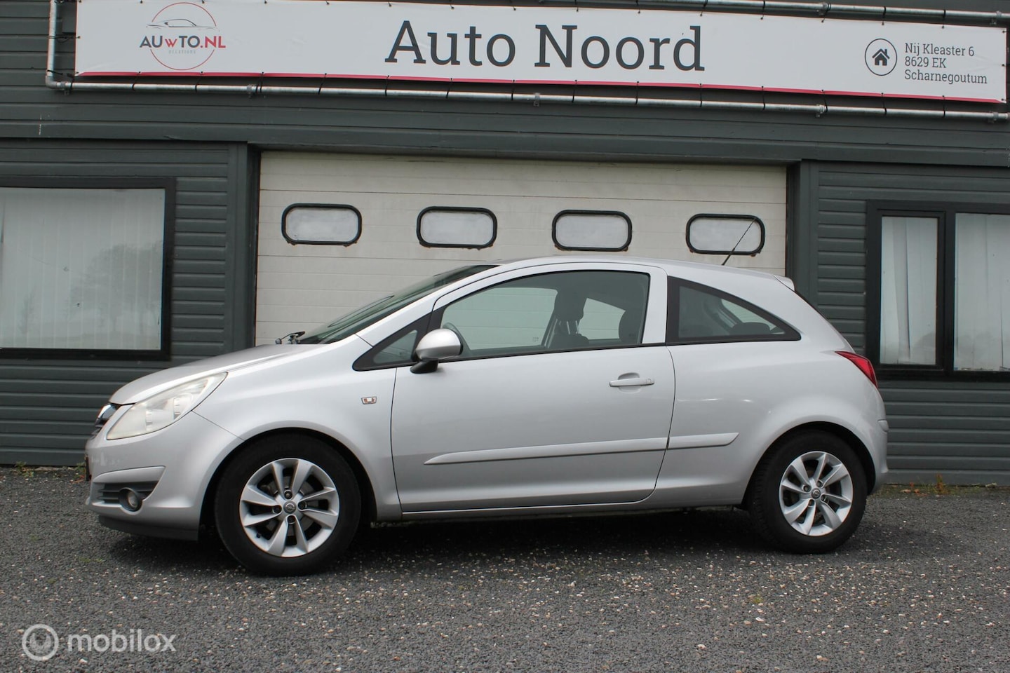 Opel Corsa - 1.2-16V Enjoy || Stoelverwaring|| Airco - AutoWereld.nl