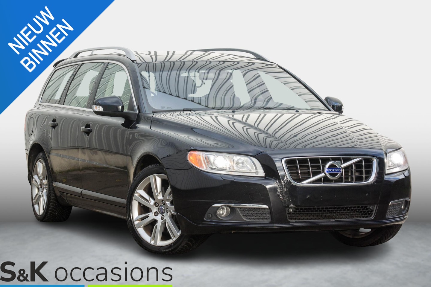 Volvo V70 - 2.4 D5 Summum 2.4 D5 Summum - AutoWereld.nl