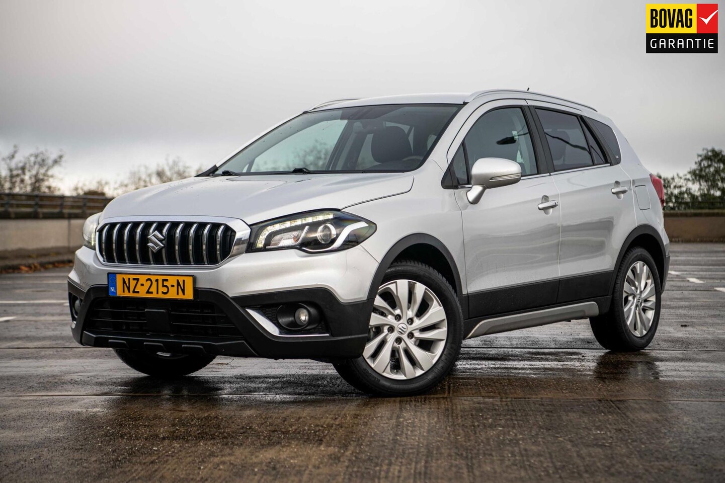 Suzuki S-Cross - 1.0 Boosterjet Exclusive | Airco/Clima | Trekhaak | Cruise Control | Camera | Stoelverwarm - AutoWereld.nl