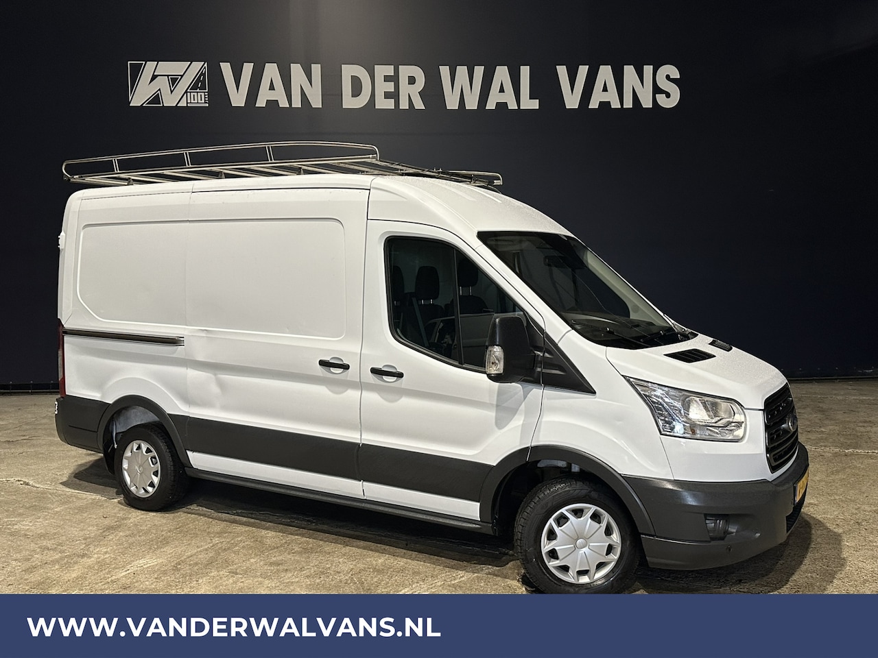 Ford Transit - 2.0 TDCI 131pk L2H2 Euro6 Airco | Camera | Navigatie | Imperiaal | Cruisecontrol Apple Car - AutoWereld.nl