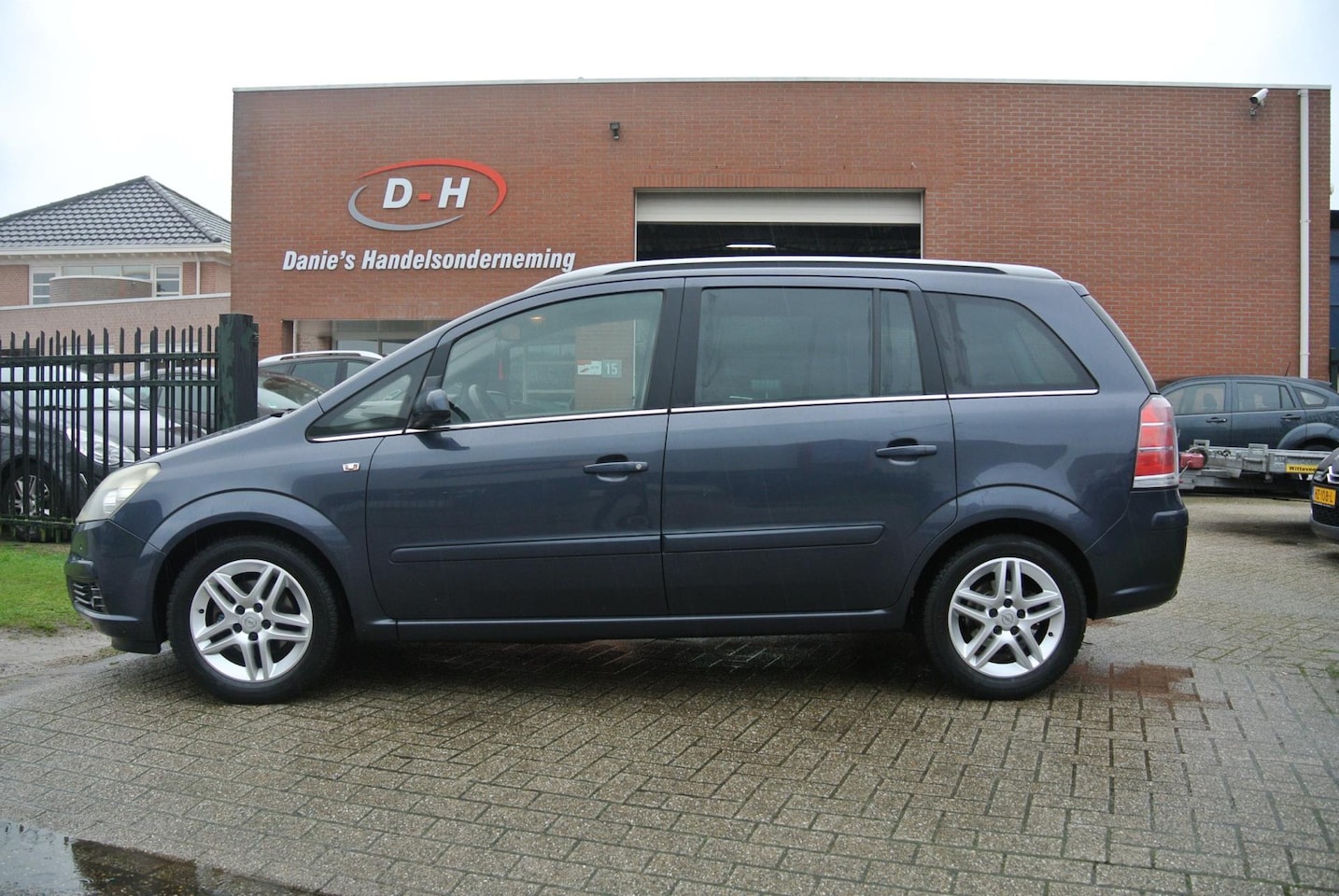 Opel Zafira - 1.6 Cosmo airco apk 01-07-2025 inruil mogelijk nap - AutoWereld.nl